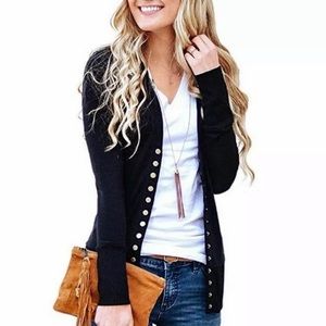 ✨HP✨Snap Button Cardigan